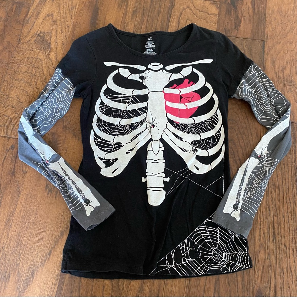 ☠️ Y2K Skeleton Graphic Tee